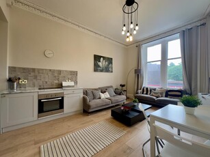 2 bedroom flat for rent in Byres Road, Hillhead, Glasgow, G12
