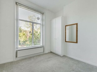 2 bedroom flat for rent in Coningham Road, Shepherd's Bush, London, W12
