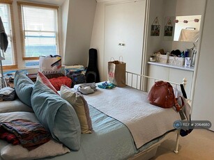 2 bedroom flat for rent in Edward Street, Bath, BA2