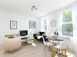 2 bedroom flat for rent in Falcon Road, Battersea, London, SW11