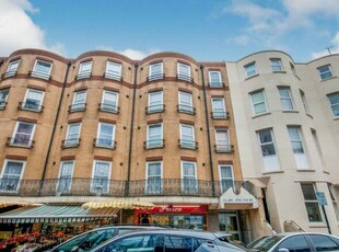 2 bedroom flat for rent in Gladstone Court, Terminus Road, BN21