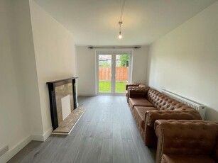 2 bedroom flat for rent in Kitchener Road, Walthamstow E17