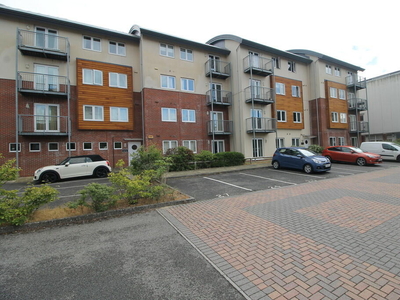 2 bedroom flat for rent in Lion Terrace, Portsmouth, PO1