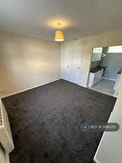 2 bedroom flat for rent in Mansfield Road, Nottingham, NG5