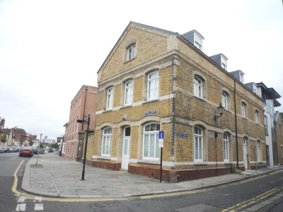 2 bedroom flat for rent in Old Brewery Lofts, Faversham, ME13
