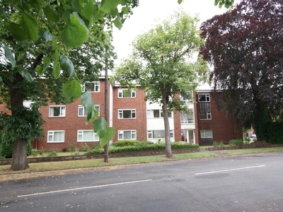 2 bedroom flat for rent in Richmond Court, St Marys Road, Leamington Spa, Warwickshire, CV31