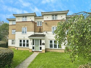 2 bedroom flat for rent in Robertson Drive, St. Annes Park, BS4