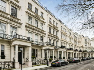 2 bedroom flat for rent in Rutland Gate, London, SW7