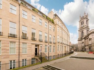 2 bedroom flat for rent in St Vincent Place, New Town , City Centre, EH3