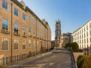 2 bedroom flat for rent in St Vincent Place, New Town, Edinburgh, EH3