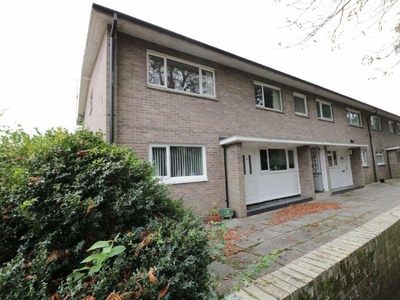 2 bedroom flat for rent in Waverley Court, Reading, RG30