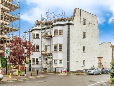 2 bedroom flat for sale in Granby Hill, Bristol, BS8