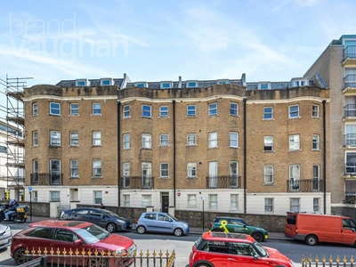 2 bedroom flat for sale in Montpelier Road, Brighton, East Sussex, BN1