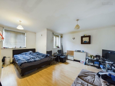 2 bedroom ground floor flat for sale in Forli Place, Fellowes Road, Peterborough, PE2