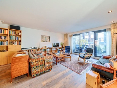 2 bedroom House for sale in Porteus Place, Clapham SW4