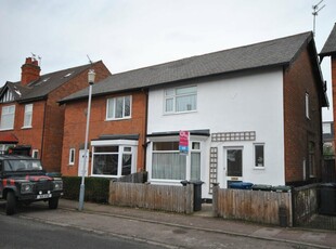 2 bedroom semi-detached house for rent in Manvers Road, West Bridgford, Nottingham, Nottinghamshire, NG2