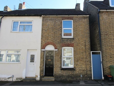 2 bedroom semi-detached house for rent in William Street, Sittingbourne, ME10
