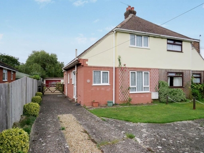 2 bedroom semi-detached house for sale in Hatch Lane, Old Basing, Basingstoke, RG24