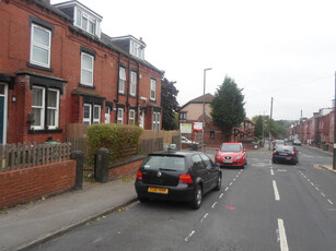2 bedroom terraced house for rent in Bayswater Place, Leeds, West Yorkshire, LS8