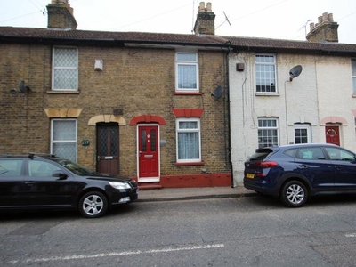 2 bedroom terraced house for rent in High Street, Sittingbourne, ME10