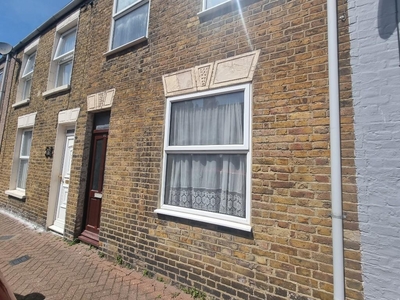 2 bedroom terraced house for rent in James Street, Sheerness, Kent, ME12