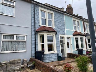 2 bedroom terraced house for rent in Newbridge Road, Bristol, BS4