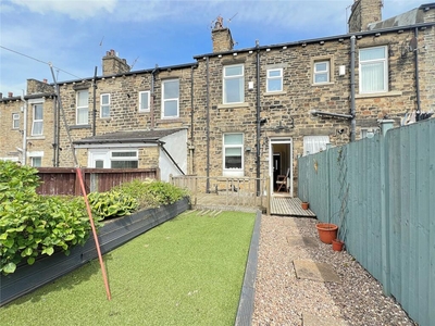 2 bedroom terraced house for sale in Mount Avenue, Eccleshill, Bradford, BD2