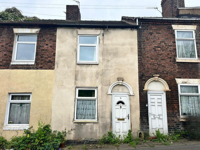 2 bedroom terraced house for sale in Penkhull New Road, Stoke-on-Trent, ST4