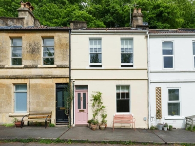 2 bedroom terraced house for sale in Perfect View, Bath, BA1