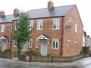 2 bedroom town house for rent in Croft Road, Cosby, LE9