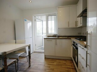 3 bedroom apartment for rent in Cumberland Market, London, NW1
