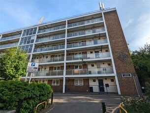 3 bedroom apartment for rent in Gabriel House, Old Paradise Street, Kennington, London, SE11