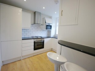 3 bedroom apartment for rent in Mornington Street, Camden, NW1