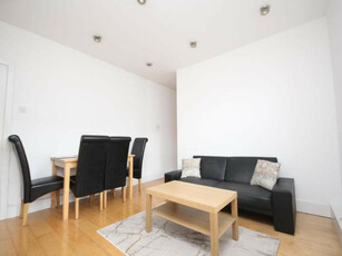 3 bedroom apartment for rent in West Ham, London, E15