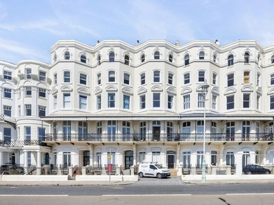 3 bedroom apartment for sale in Marine Parade, Brighton, BN2