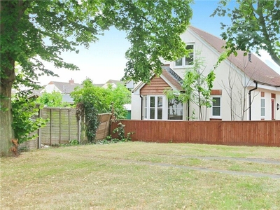 3 bedroom bungalow for sale in Ashurst Road, Portsmouth, Hampshire, PO6