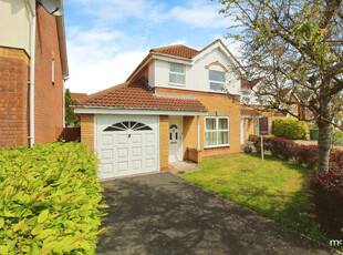 3 bedroom detached house for rent in Yeats Close, St Andrews Ridge, Swindon, SN25