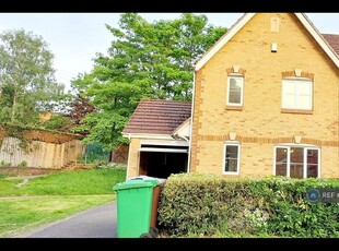 3 bedroom end of terrace house for rent in The Poplars, Nottingham, NG7