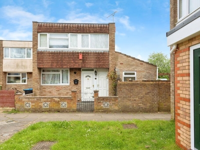 3 bedroom end of terrace house for sale in Katrine Place, Bletchley, Milton Keynes, Buckinghamshire, MK2