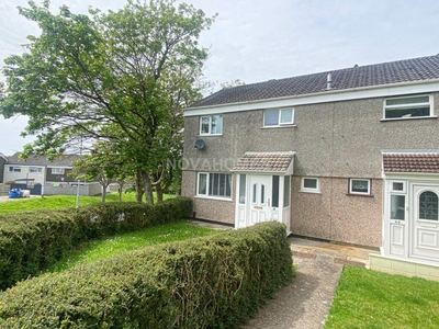 3 bedroom end of terrace house for sale in Walkhampton Walk, Leigham, PL6 8QZ, PL6
