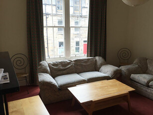 3 bedroom flat for rent in Blackwood Crescent, South Side, Edinburgh, EH9