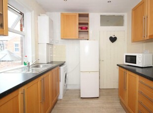 3 bedroom flat for rent in Coniston Avenue, Jesmond, Newcastle upon Tyne, NE2