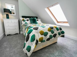 3 bedroom flat for rent in Ninian Road, Roath, Cardiff, CF23