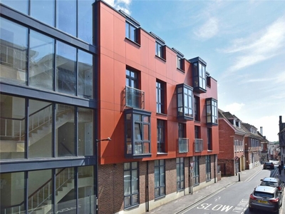 3 bedroom flat for sale in Lower Baxter Street, IP33