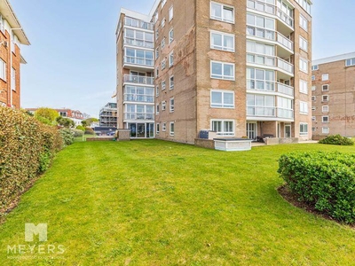 3 bedroom flat for sale in Ocean Heights, 22 Boscombe Cliff Road, Bournemouth, BH5