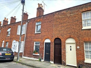 2 bedroom house for rent in Cross Street , Canterbury, CT2