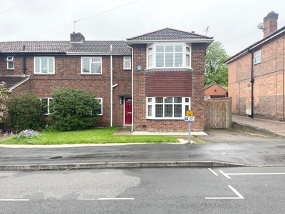 3 bedroom semi-detached house for rent in Jackson Avenue, Mickleover, Derby, DE3