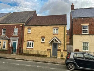 3 bedroom semi-detached house for rent in Leaze Street, Wichelstowe, Swindon, Wiltshire, SN1