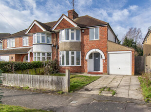 3 bedroom semi-detached house for rent in Salcombe Drive, Earley, Reading, Berkshire, RG6