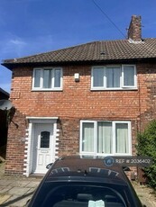 3 bedroom semi-detached house for rent in Scarisbrick Drive, Liverpool, L11